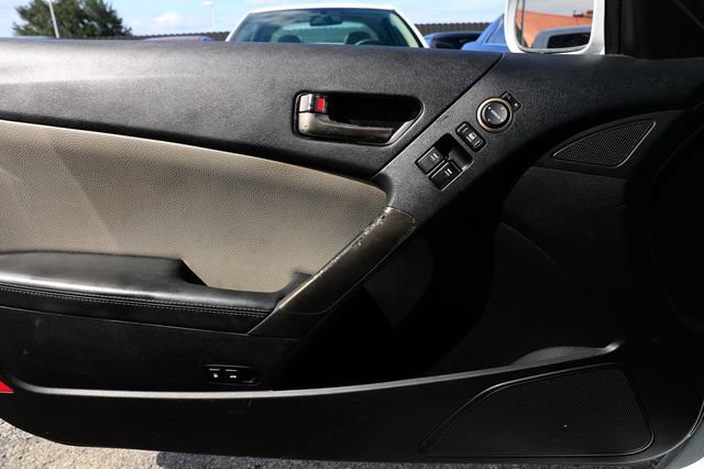 Used 2015 Hyundai Genesis 3.8 image 42