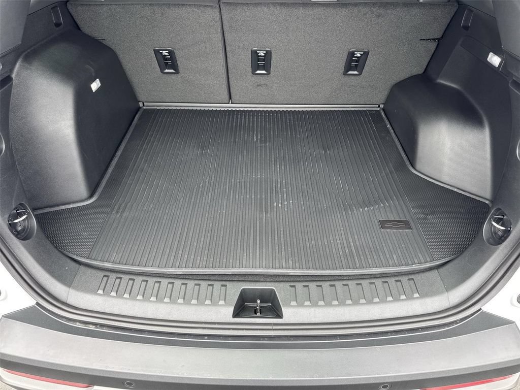 New 2026 Chevrolet Equinox LT w/ Safety and Technology Package FWD image 29
