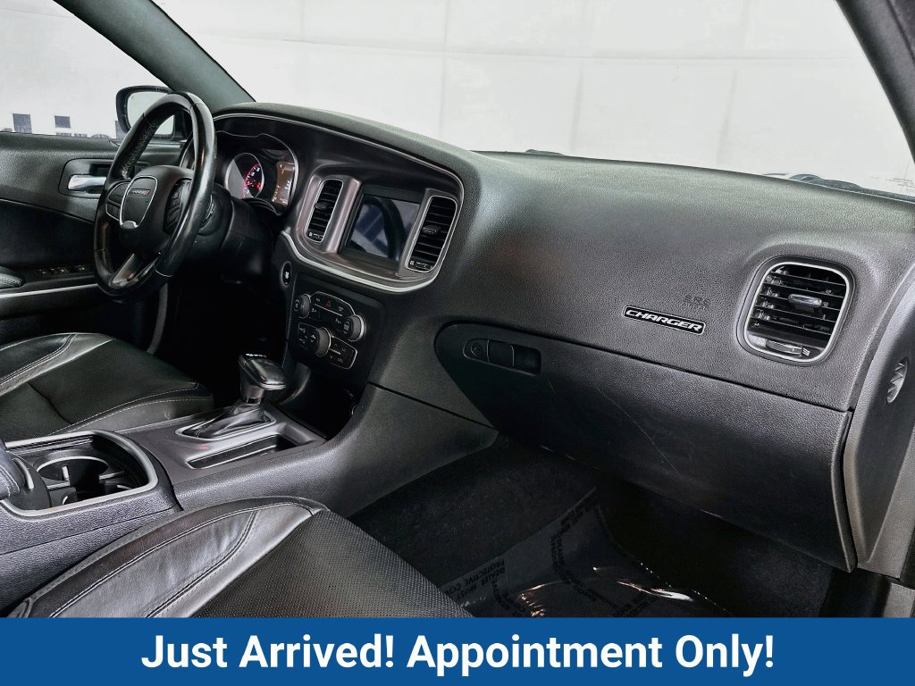 Used 2021 Dodge Charger SXT w/ Leather Interior Group RWD image 32