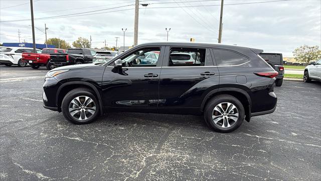 Certified 2026 Toyota Highlander XLE AWD/4WD image 4