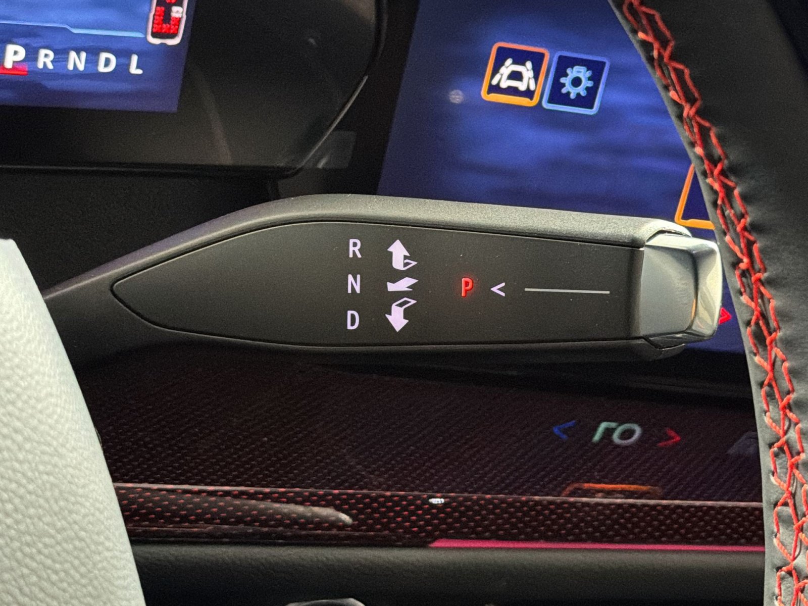 New 2027 Chevrolet Traverse RS AWD/4WD image 22