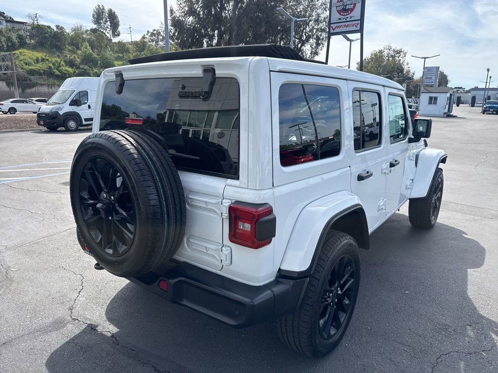 Certified 2025 Jeep Wrangler Unlimited Sahara w/ Safety Group image 9