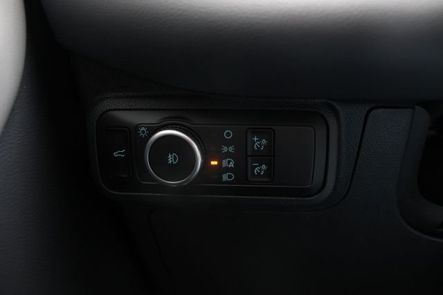 New 2026 Ford Explorer Active w/ Active Comfort Package AWD/4WD image 9
