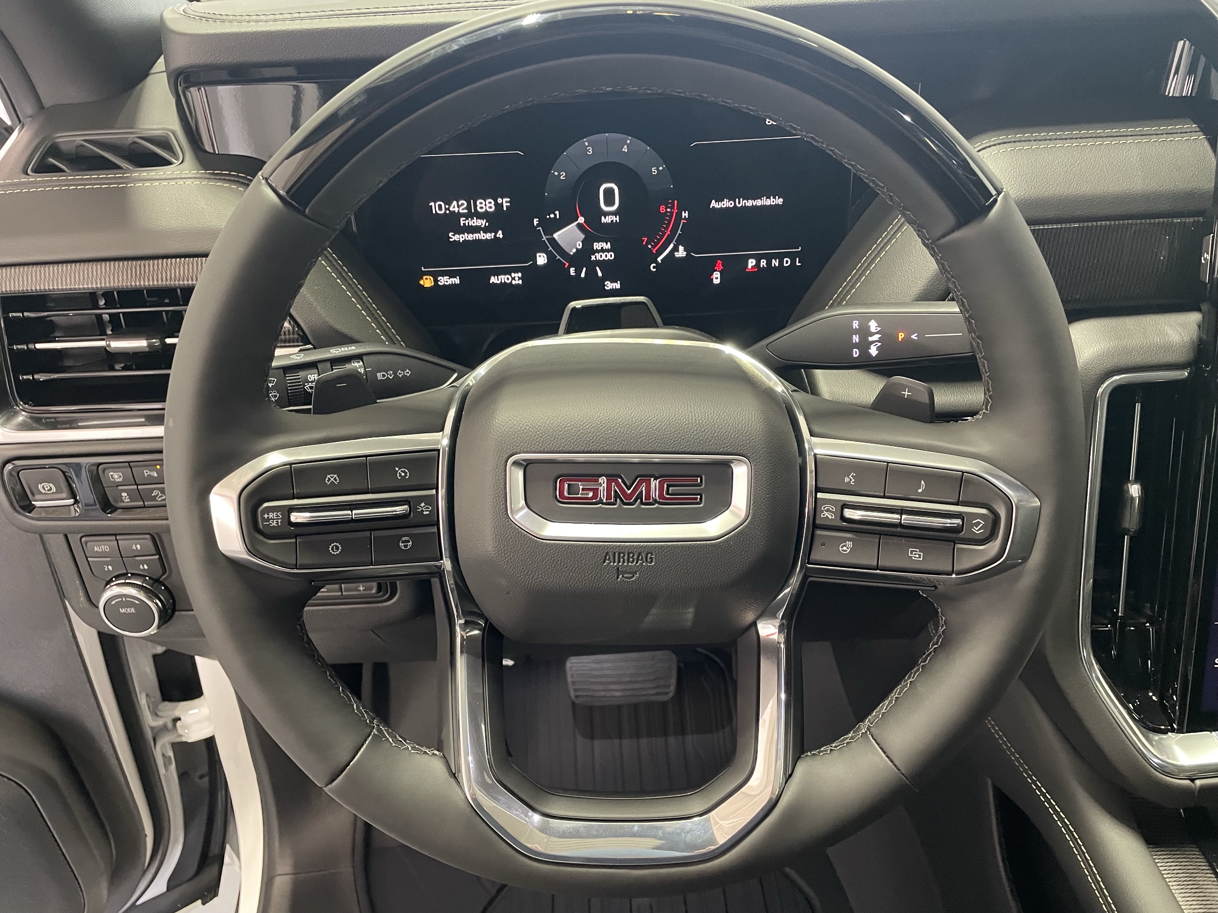 New 2026 GMC Yukon Elevation w/ Elevation Premium Package AWD/4WD image 19