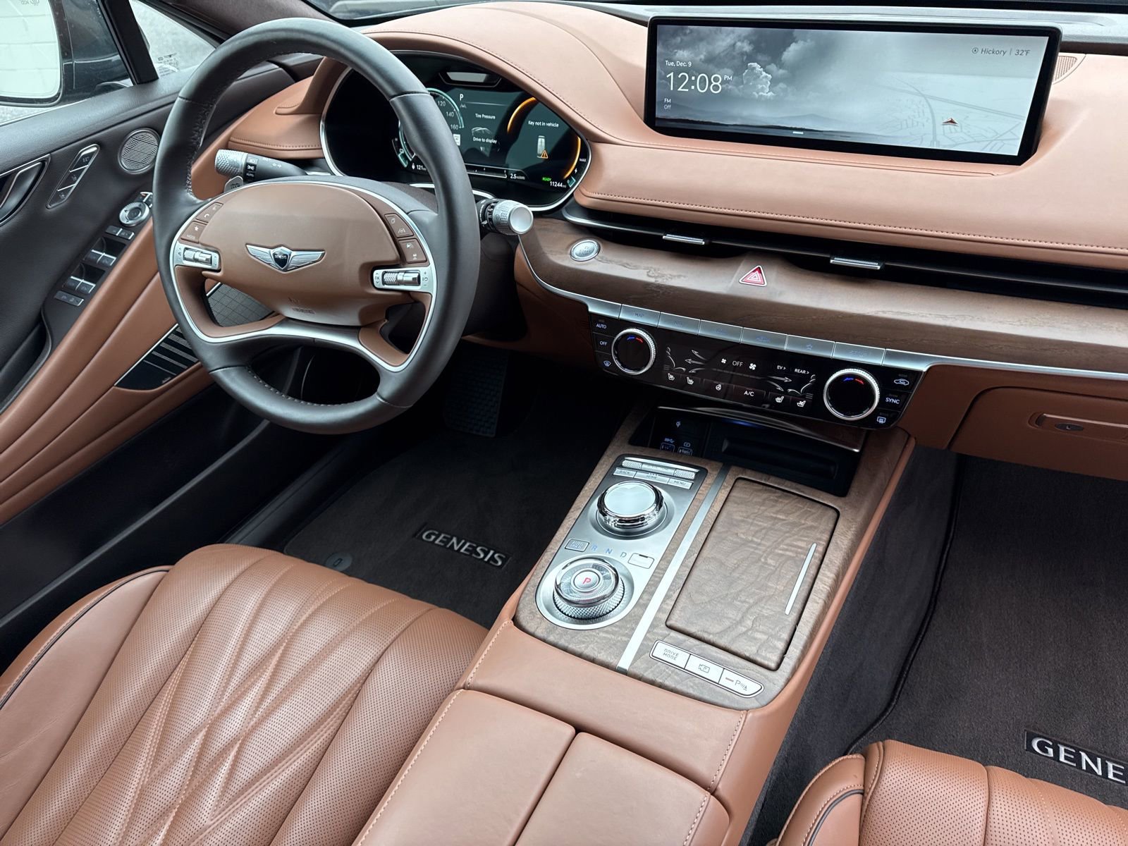 Used 2024 Genesis G80 Advanced w/ Prestige Package image 37