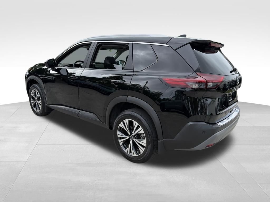 Used 2023 Nissan Rogue SV w/ SV Premium B Package FWD image 5