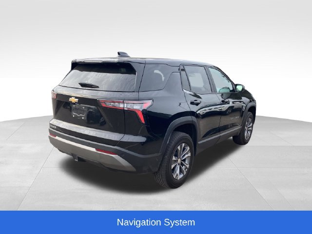 Used 2025 Chevrolet Equinox LT FWD image 2