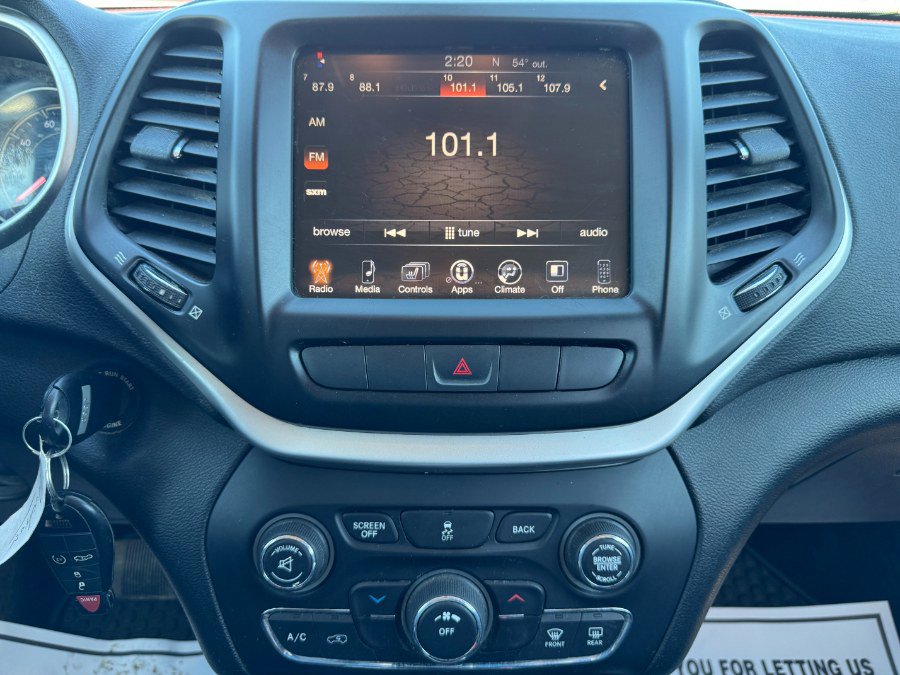 Used 2014 Jeep Cherokee Trailhawk w/ Leather Interior Group AWD/4WD image 22
