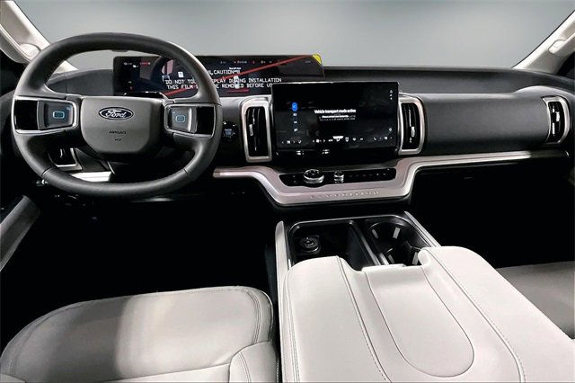 New 2026 Ford Expedition Active image 6