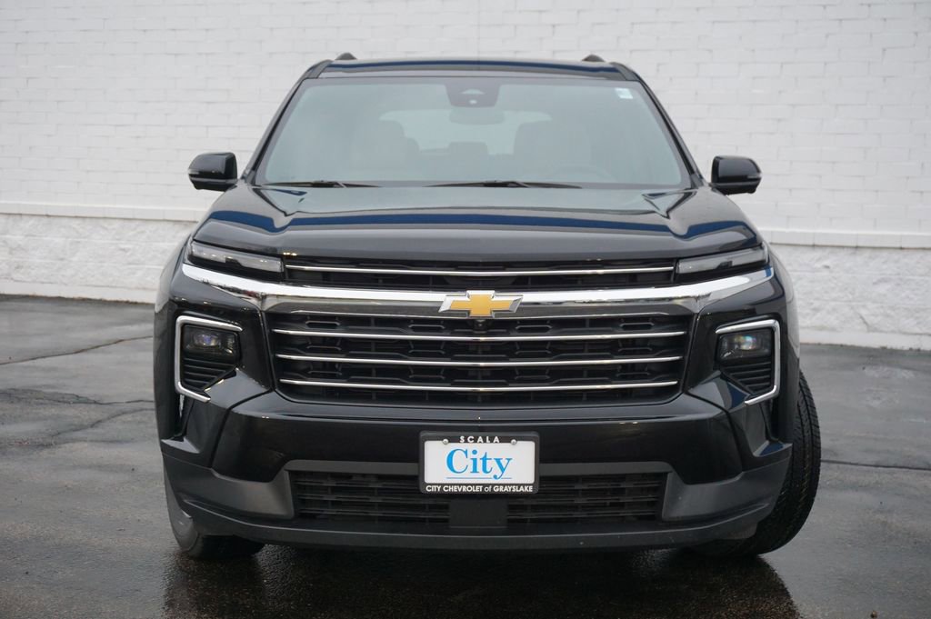 Used 2025 Chevrolet Traverse LT w/ Driver Confidence Package FWD image 5