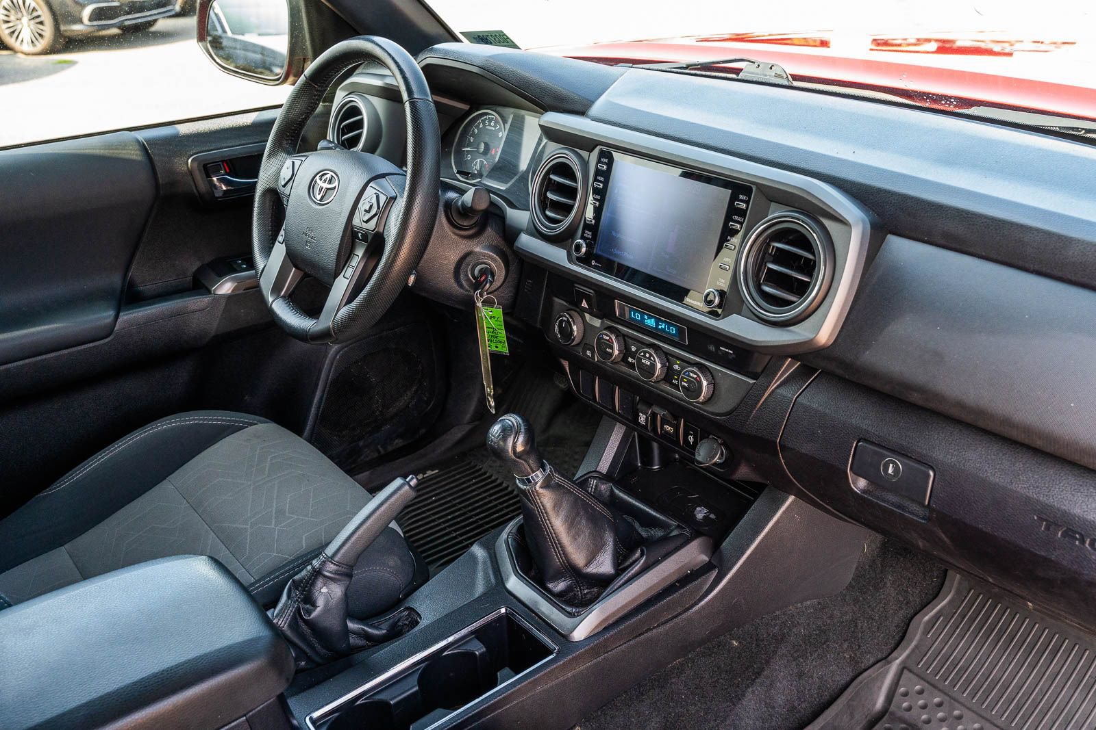 Used 2021 Toyota Tacoma TRD Off-Road AWD/4WD image 12