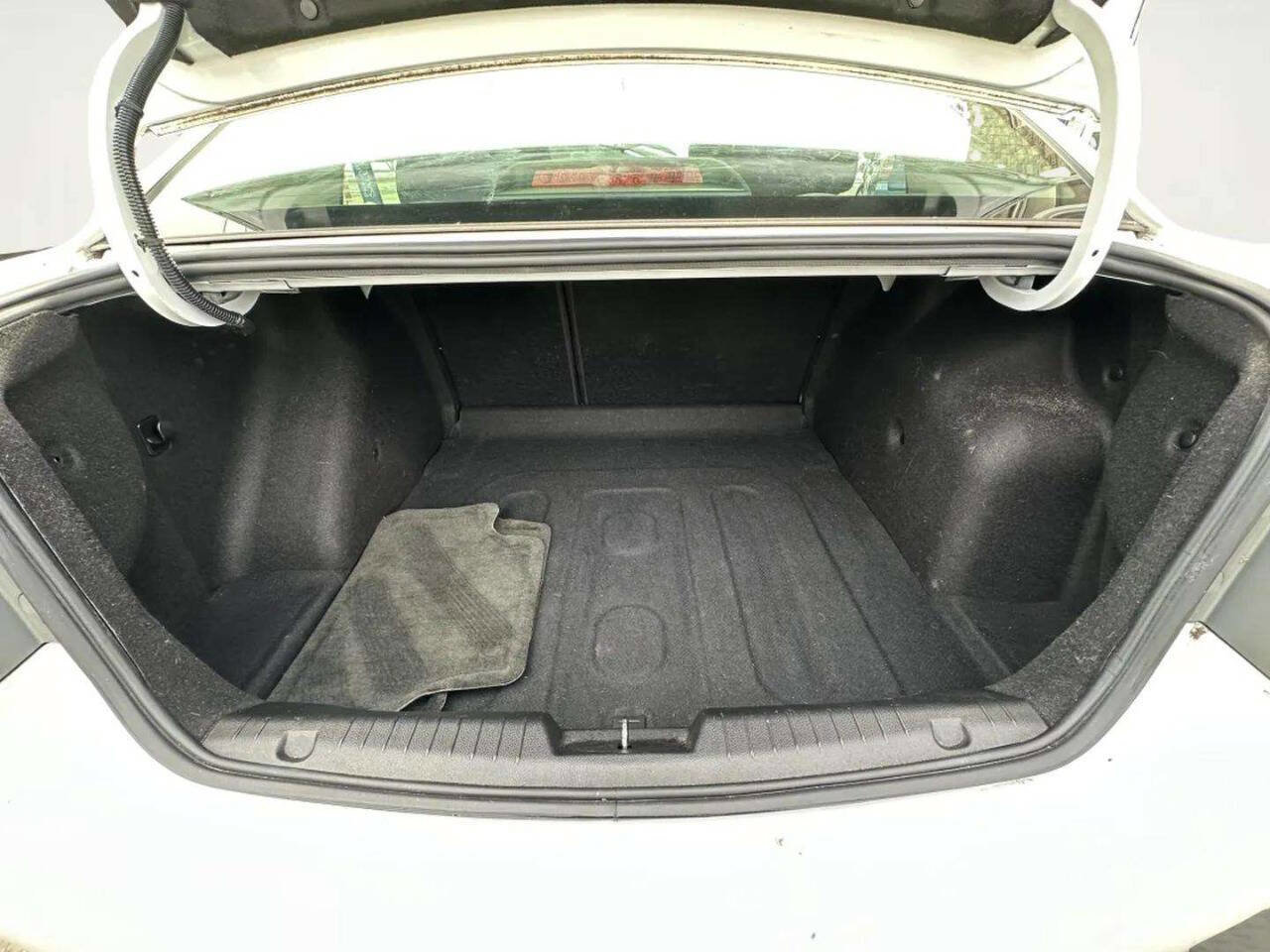 Used 2012 Chevrolet Cruze LS w/ Connectivity Package image 11