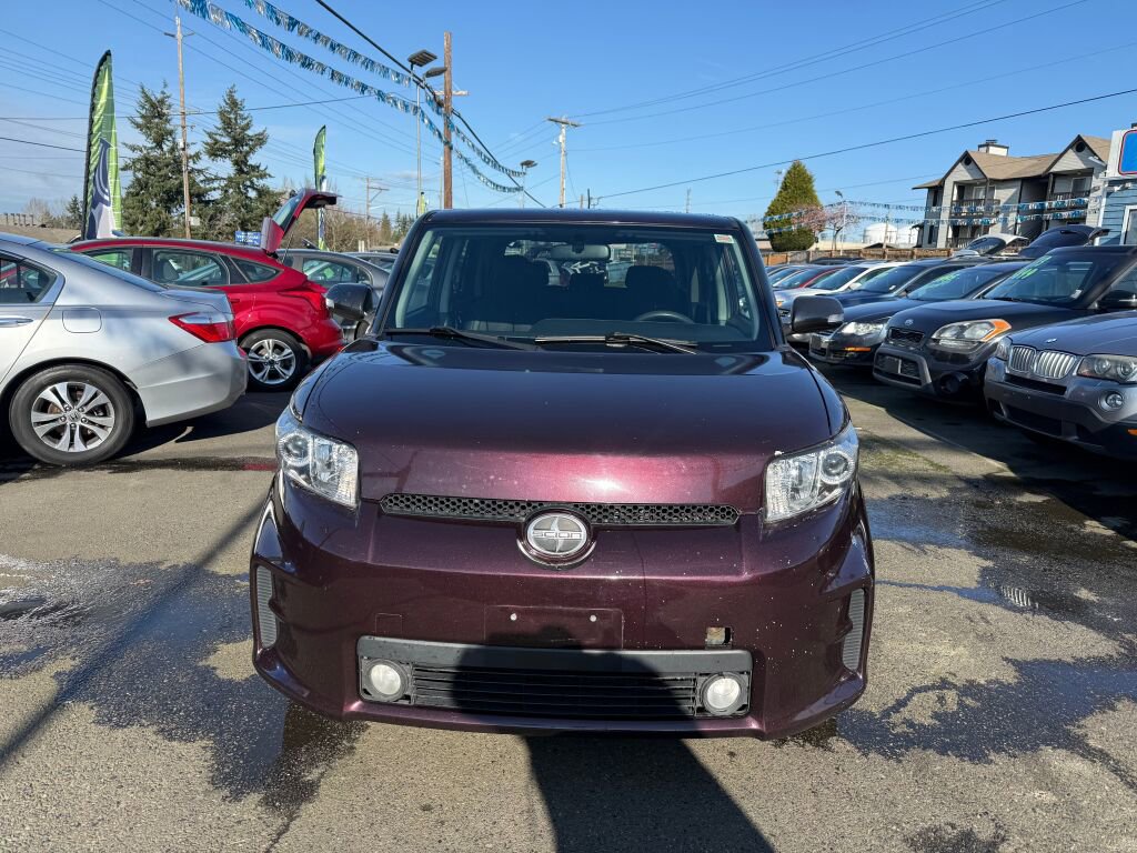 Used 2011 Scion xB image 2