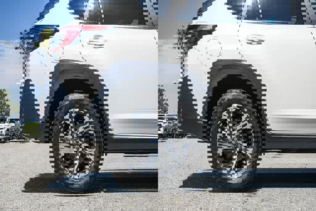 Used 2024 Subaru Crosstrek 2.0i Premium image 10