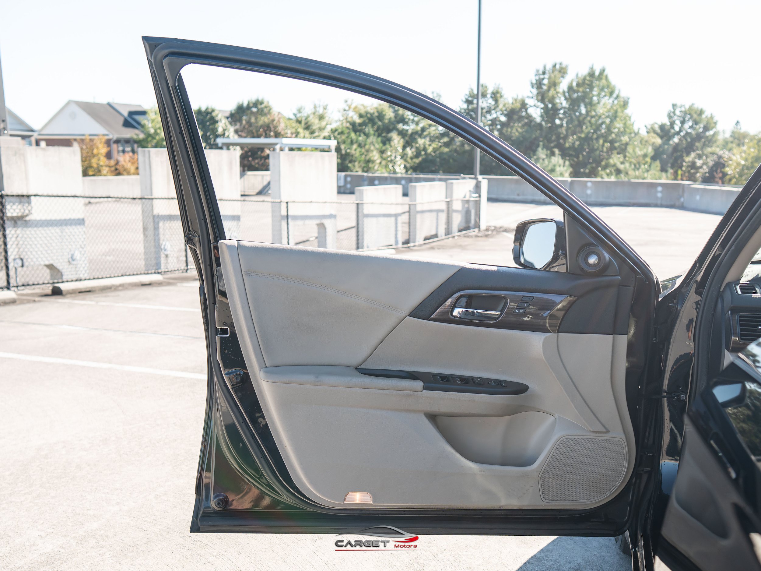 Used 2016 Honda Accord EX-L image 36