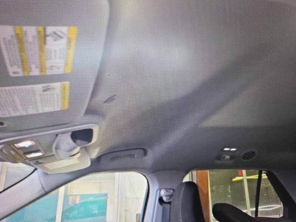 Used 2024 Ford Explorer XLT image 12