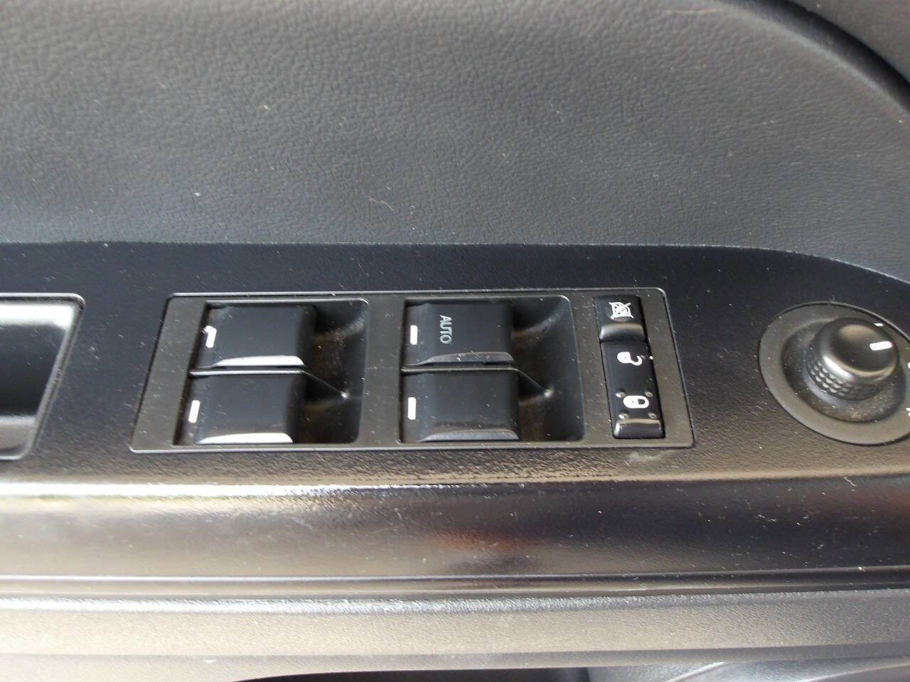 Used 2016 Jeep Compass Sport w/ Power Value Group image 14