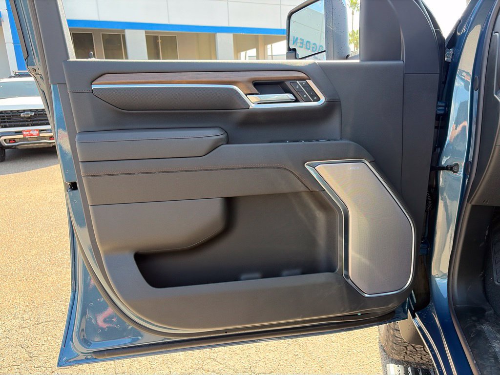 New 2026 Chevrolet Silverado 2500 High Country w/ High Country Premium Package AWD/4WD image 15