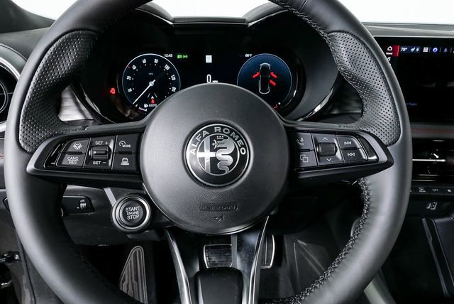 New 2026 Alfa Romeo Tonale w/ Red Premium Package image 9