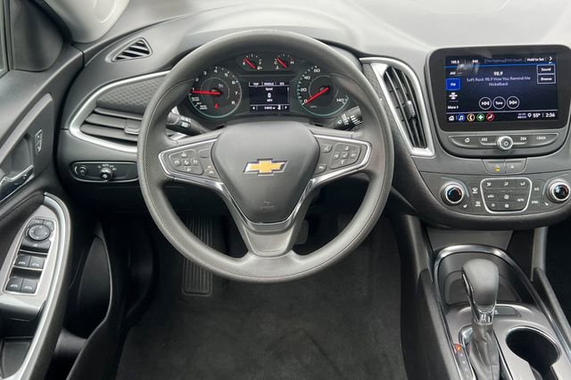Used 2023 Chevrolet Malibu LT image 17