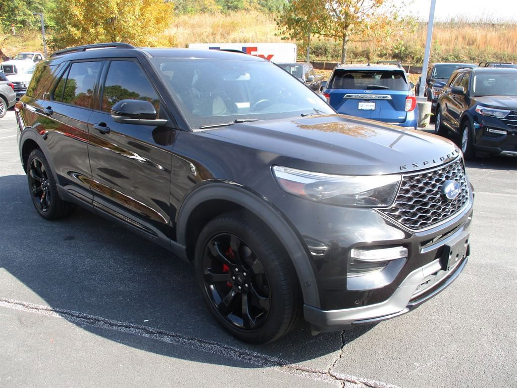 Used 2020 Ford Explorer ST w/ ST Street Pack image 2