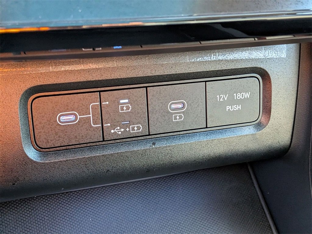 Certified 2025 Hyundai Tucson SEL image 24