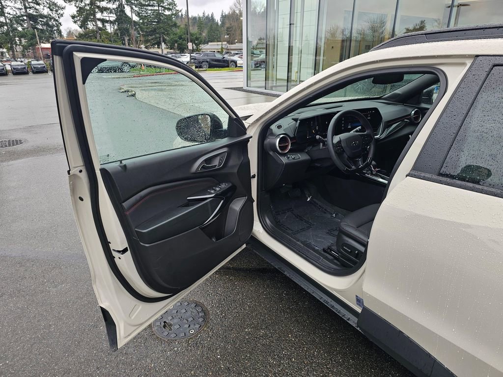 Used 2026 Chevrolet Trax RS w/ Sunroof Package image 18