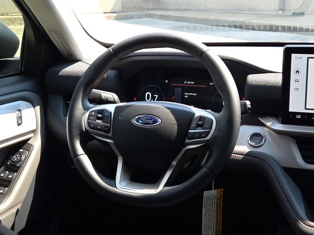 New 2025 Ford Explorer Active image 12