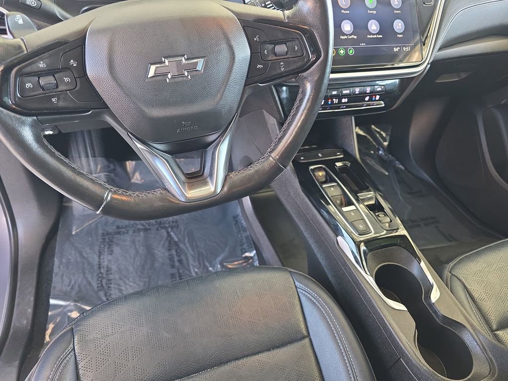 Used 2022 Chevrolet Bolt EUV LT w/ Convenience Package image 11