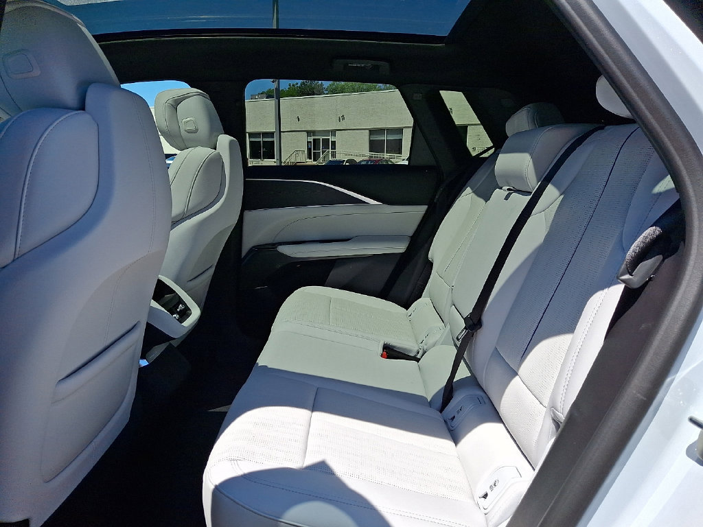 New 2026 Cadillac Lyriq Sport AWD/4WD image 5