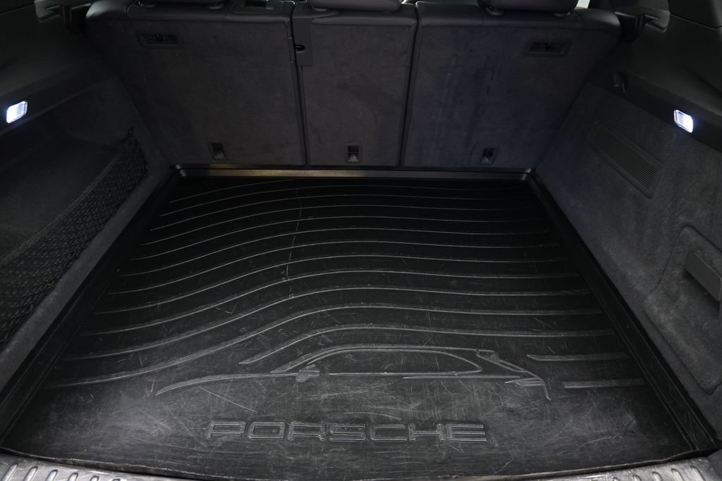 Certified 2020 Porsche Cayenne AWD/4WD image 30
