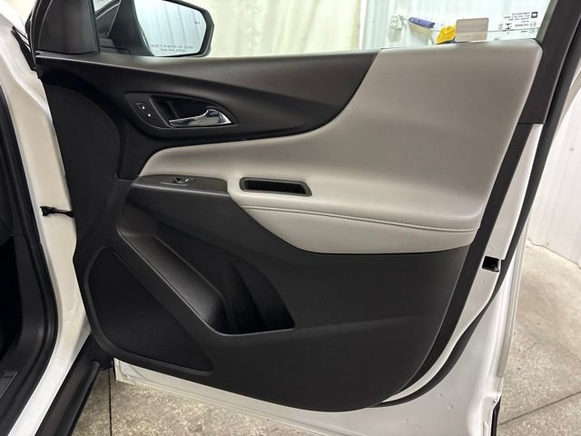 Used 2021 Chevrolet Equinox Premier FWD image 29
