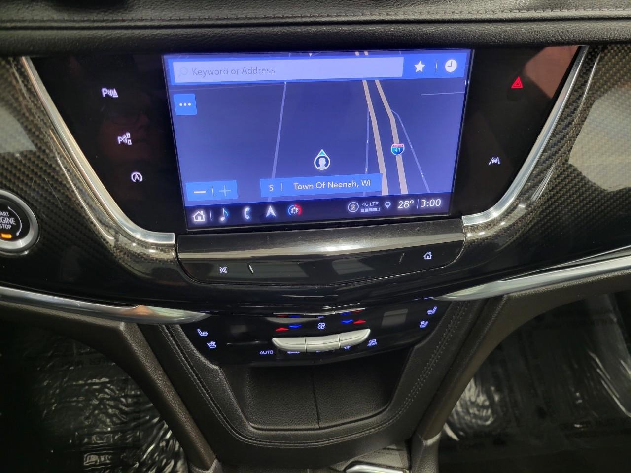 Certified 2022 Cadillac XT6 Sport w/ Technology Package image 8