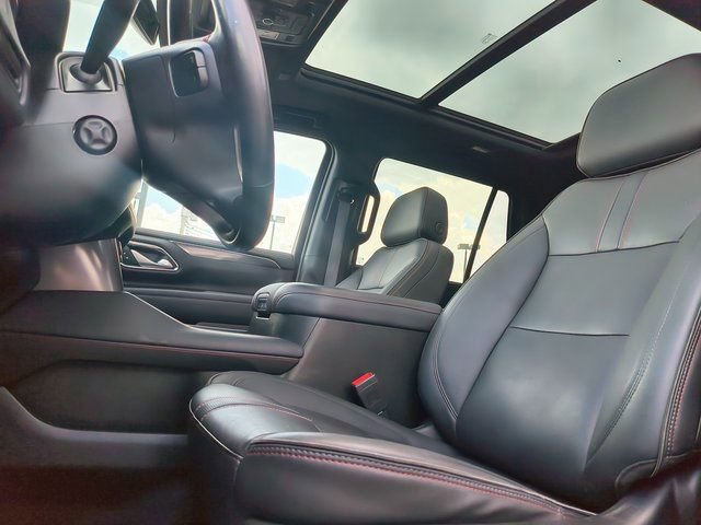 Used 2022 Chevrolet Tahoe RST w/ Luxury Package image 5