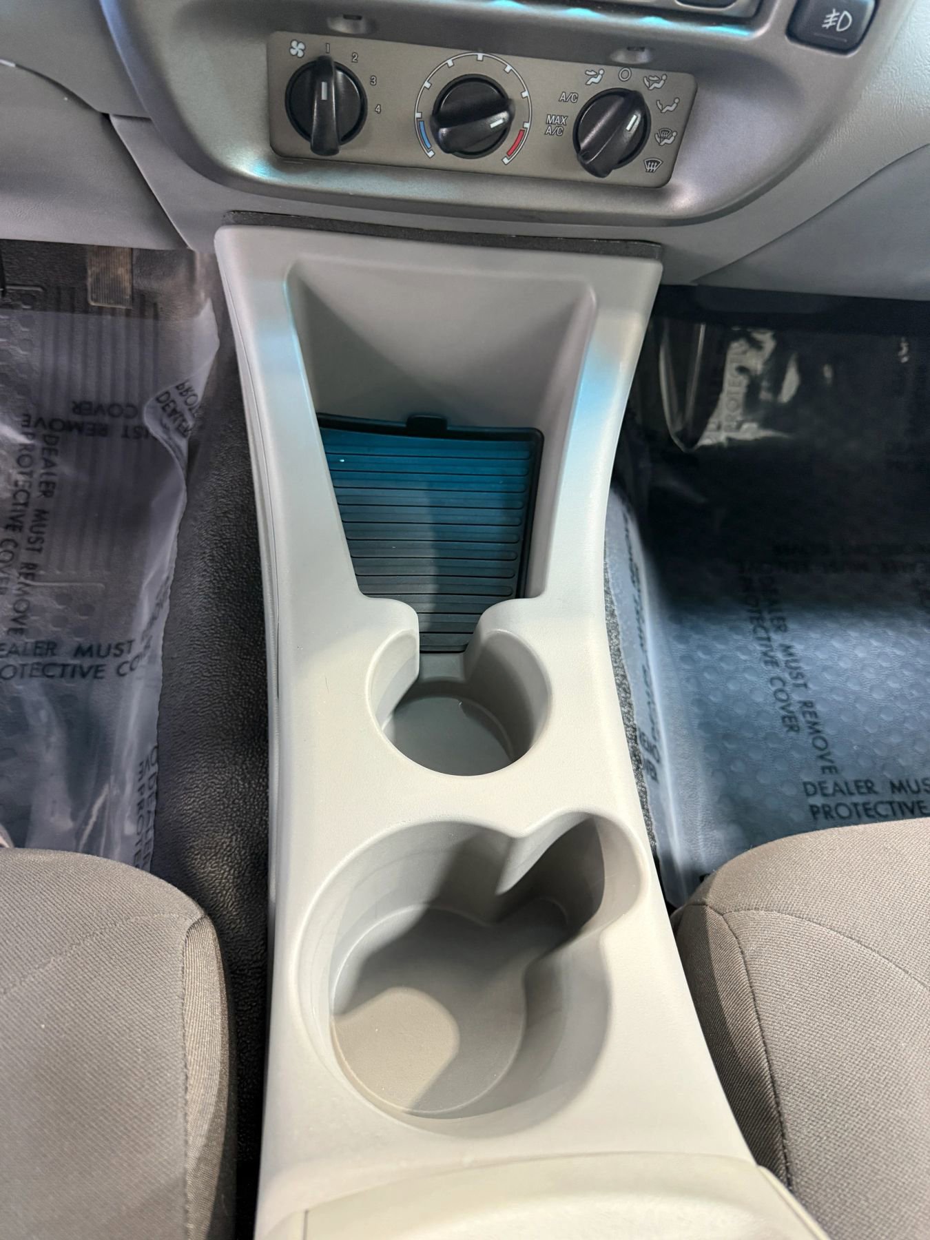 Used 2003 Ford Explorer Sport Trac XLT image 38