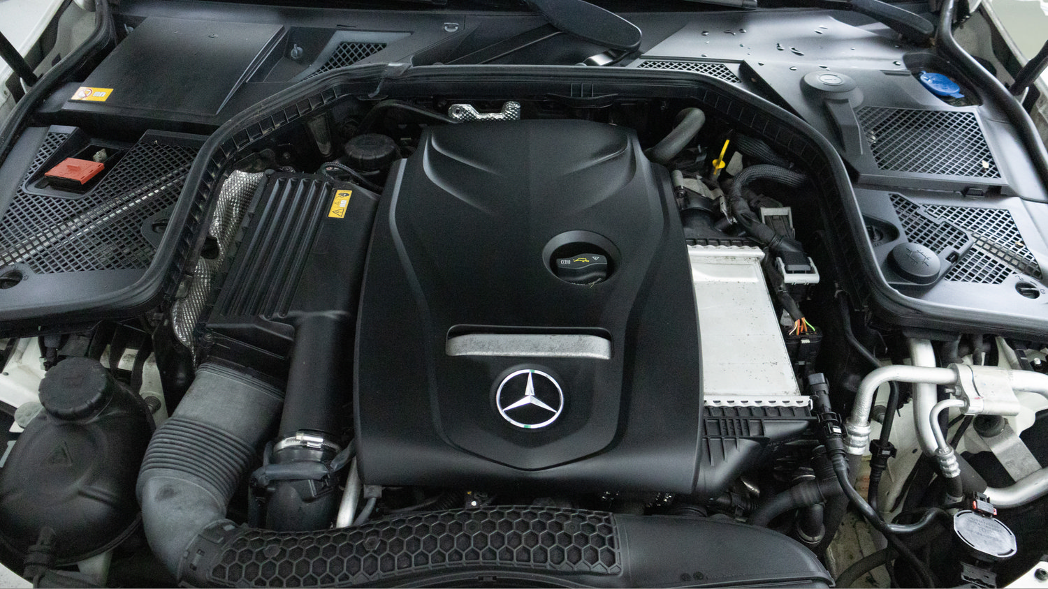 Used 2015 Mercedes-Benz C 300 4MATIC Sedan image 27
