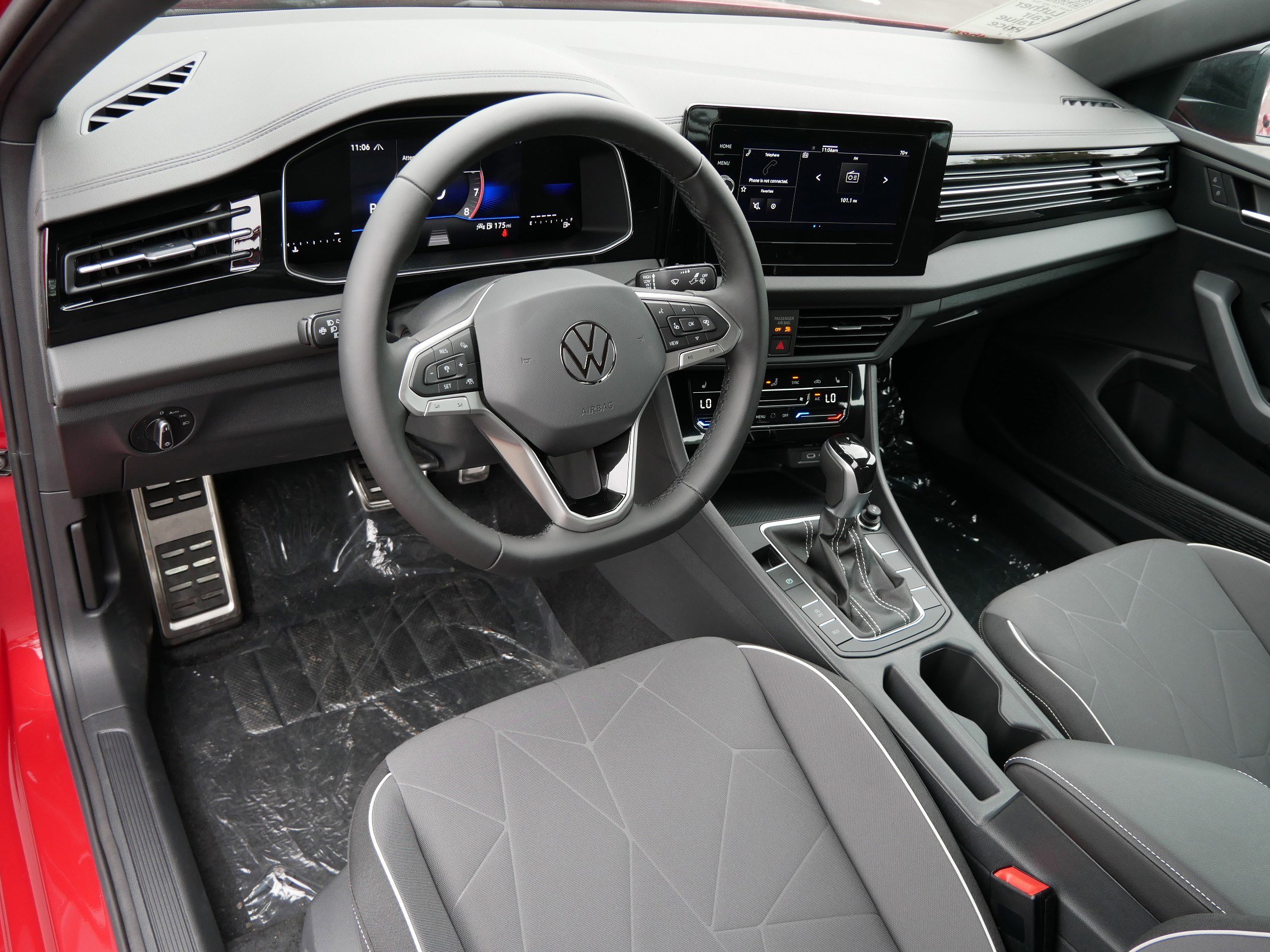 New 2025 Volkswagen Jetta Sport image 7