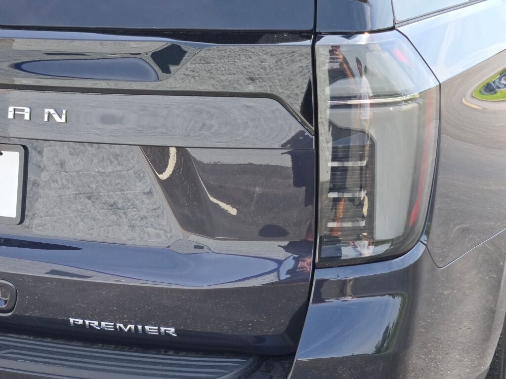 Used 2026 Chevrolet Suburban Premier AWD/4WD image 14