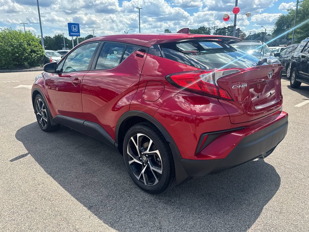Used 2021 Toyota C-HR XLE FWD image 5