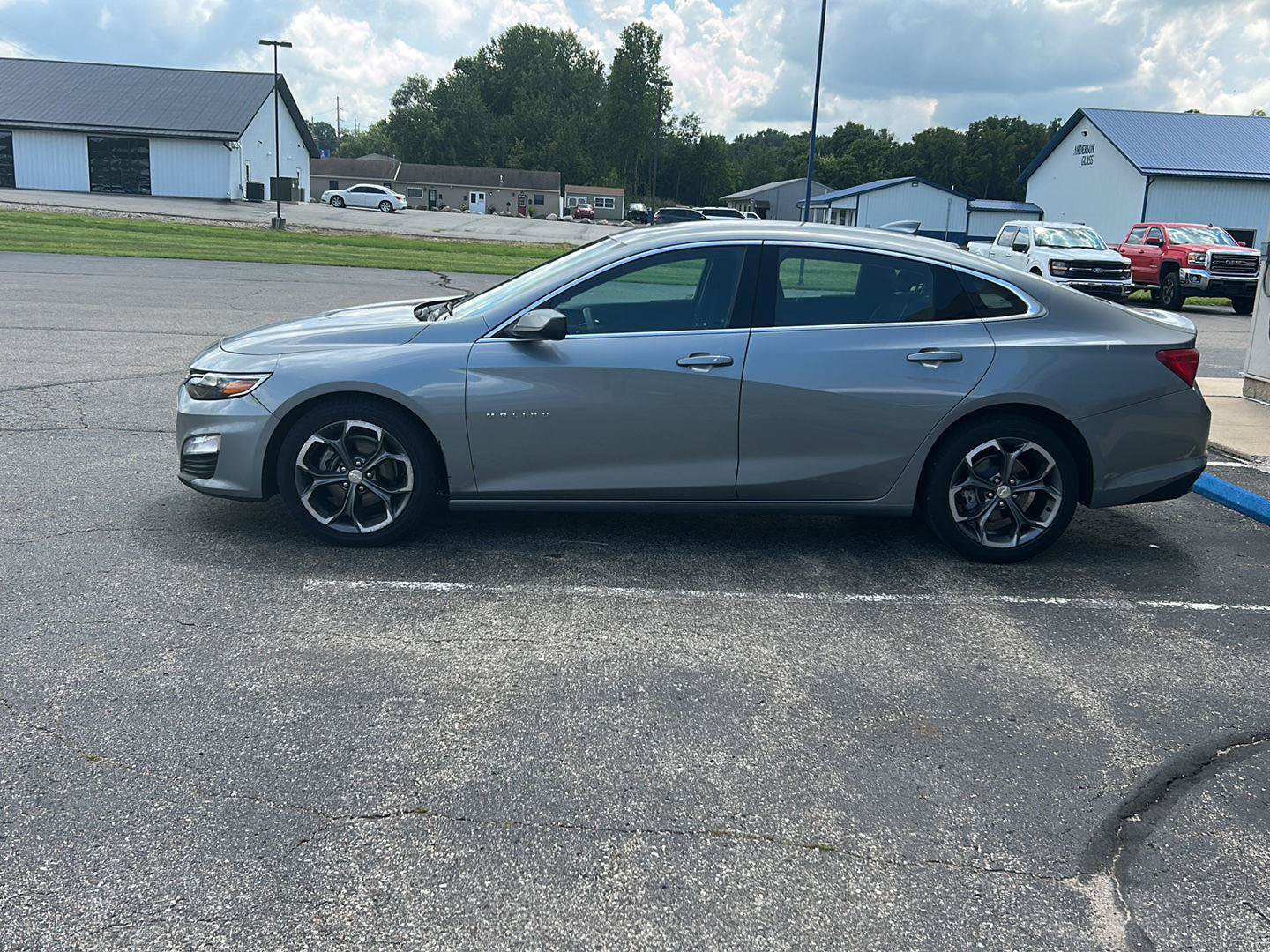 Used 2024 Chevrolet Malibu LT FWD image 3