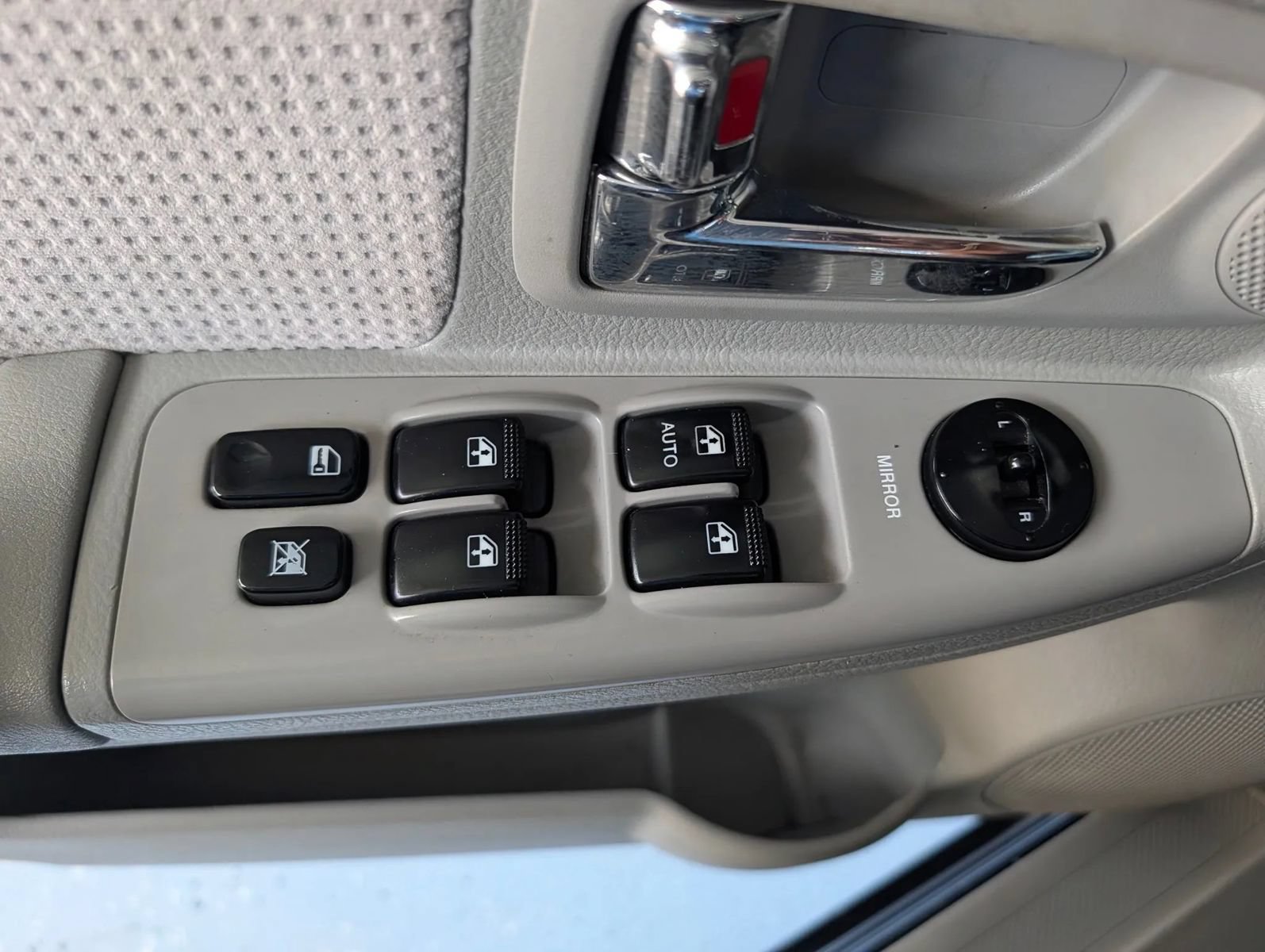 Used 2007 Kia Spectra EX FWD image 37