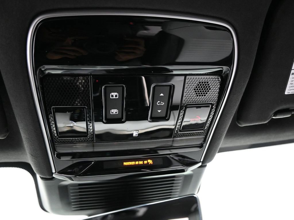 Used 2025 Land Rover Range Rover Sport SV Edition Two image 44