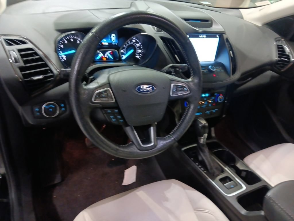 Used 2018 Ford Escape SEL w/ SEL Sport Appearance Package AWD/4WD image 5