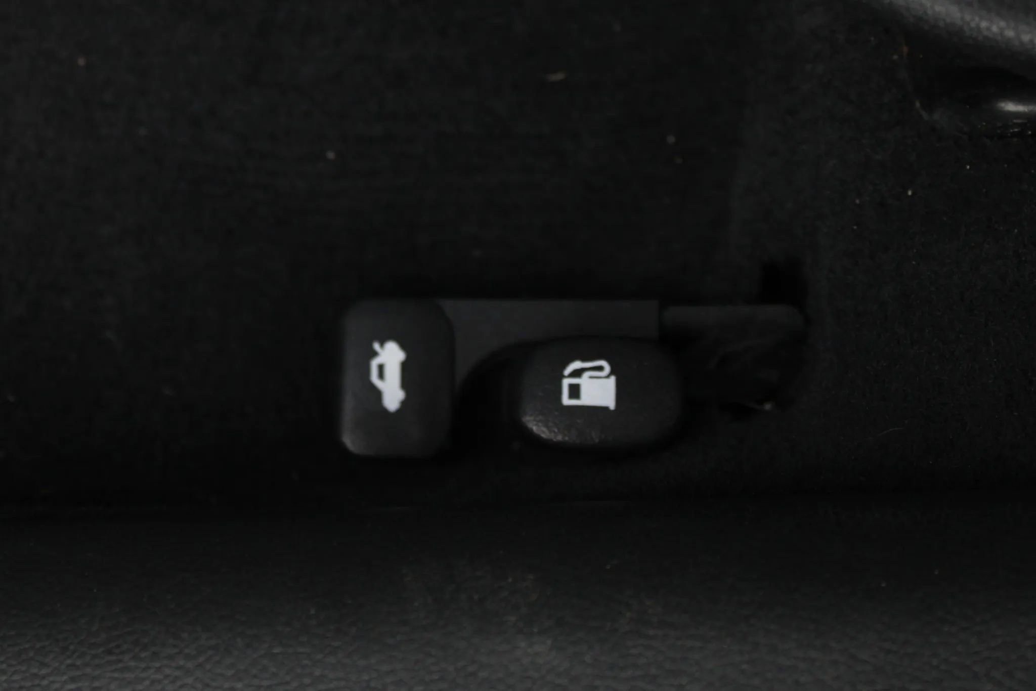 Used 2013 Hyundai Elantra GLS w/ Preferred Pkg FWD image 15