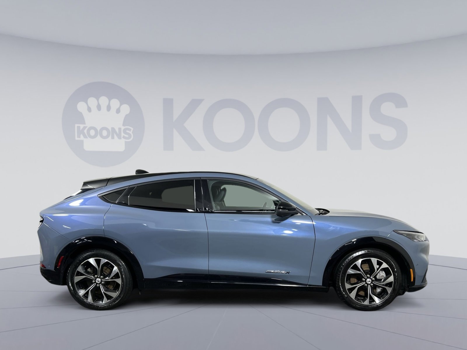 Used 2023 Ford Mustang Mach-E Premium image 8