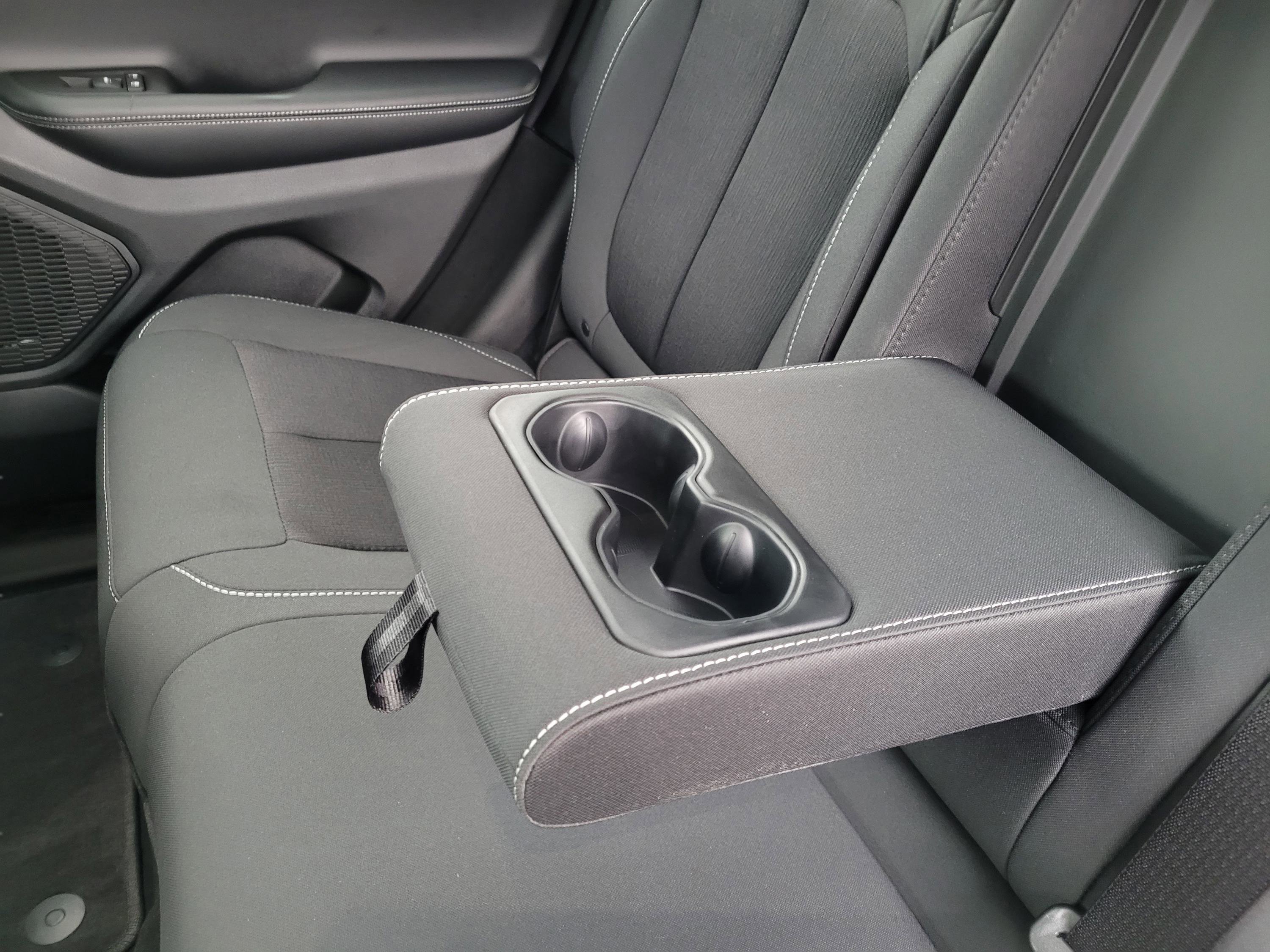 Used 2025 Jeep Grand Cherokee Laredo X image 17