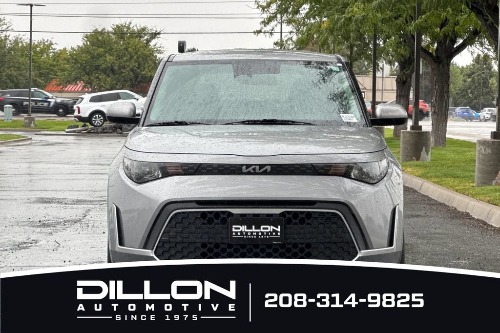 Certified 2023 Kia Soul LX w/ LX Technology Package FWD image 12