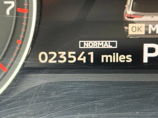 Used 2025 Mitsubishi Outlander SE FWD image 16