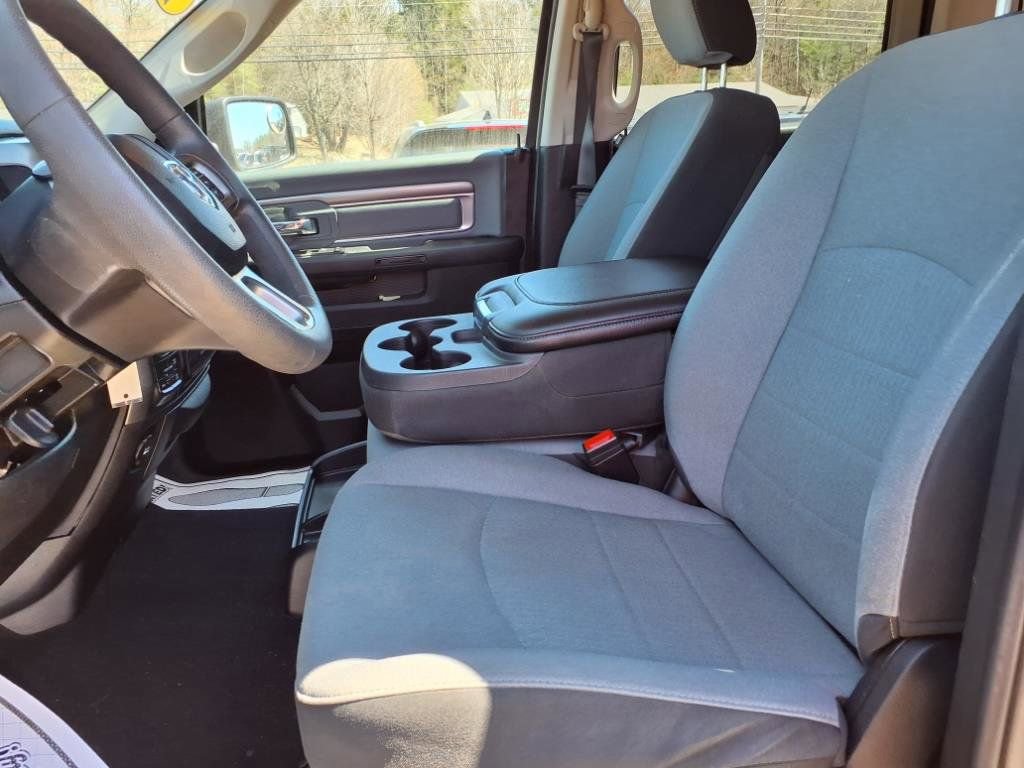 Used 2021 RAM 1500 Classic SLT image 12