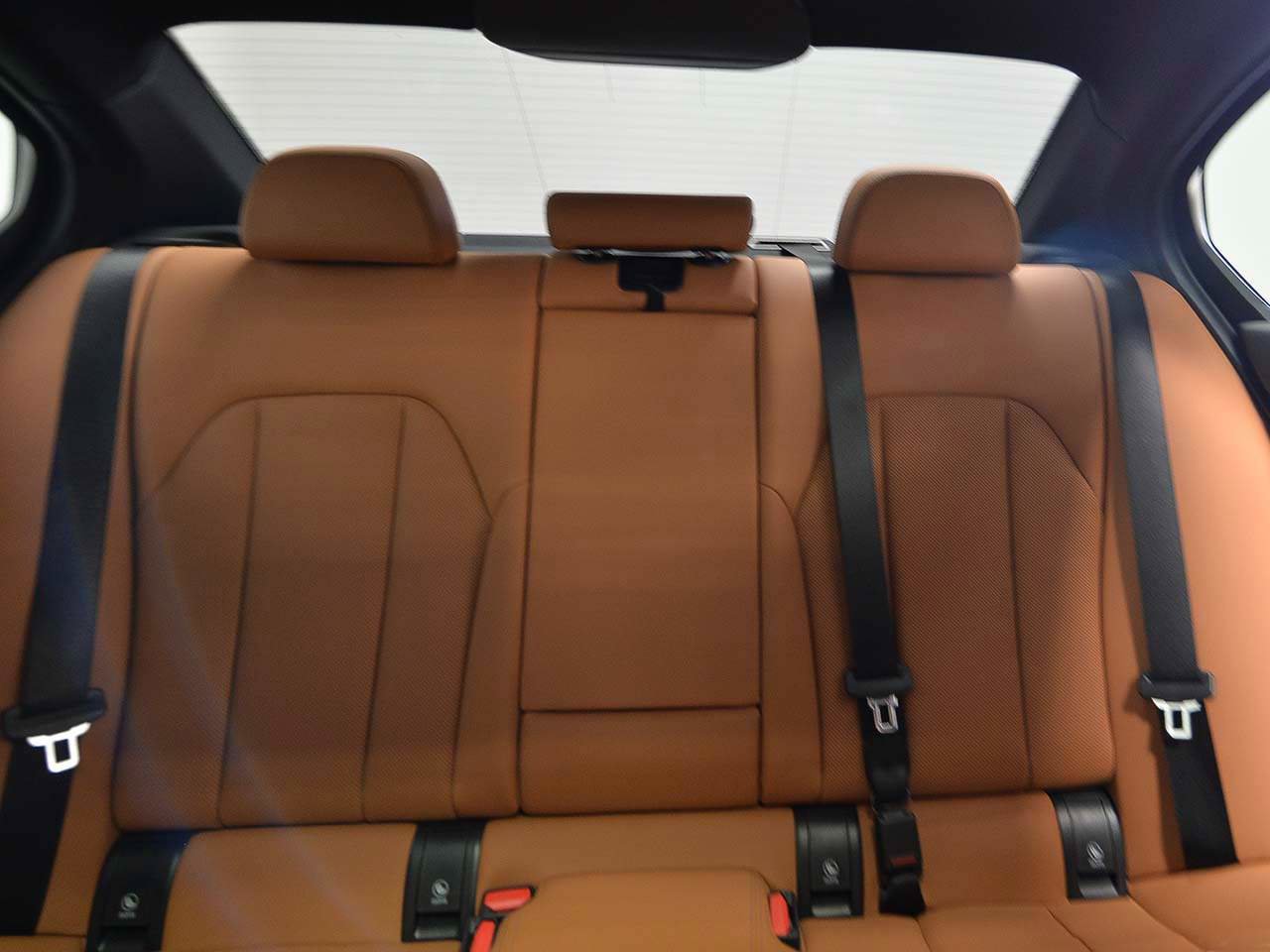 Certified 2024 BMW 330i Sedan w/ Convenience Package image 10